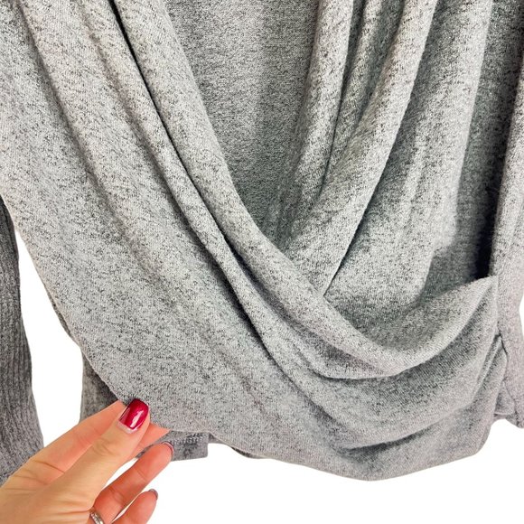 NWT All in Favor Charcoal Gray Surplice Faux Wrap Top Size S - Picture 4 of 8